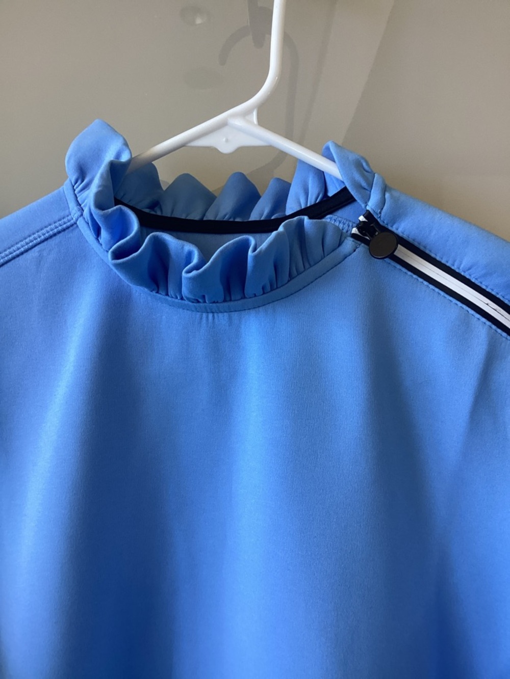 Pullover top NWT - Picture 2 of 6